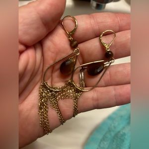 💰2/$10 Gold dangly and Tan stone clamp earrings- size med/lg